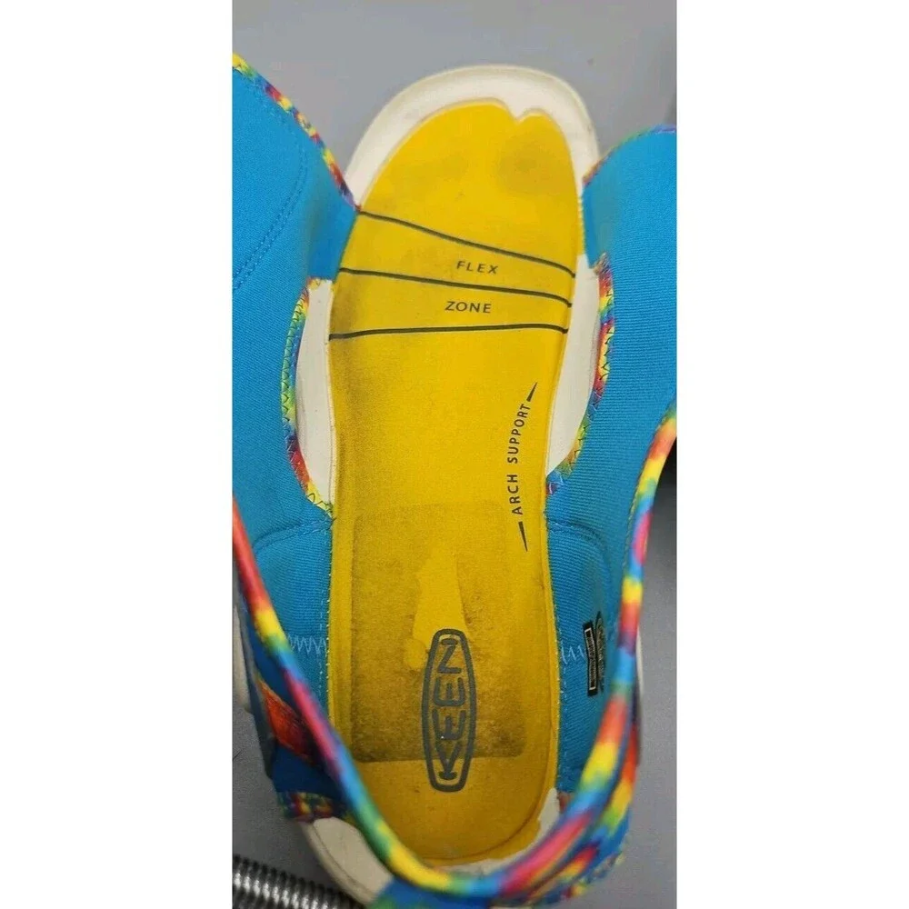 Keen Knotch River Kids Girls Sandals Size 5 Blue Yellow Water Sport Shoes